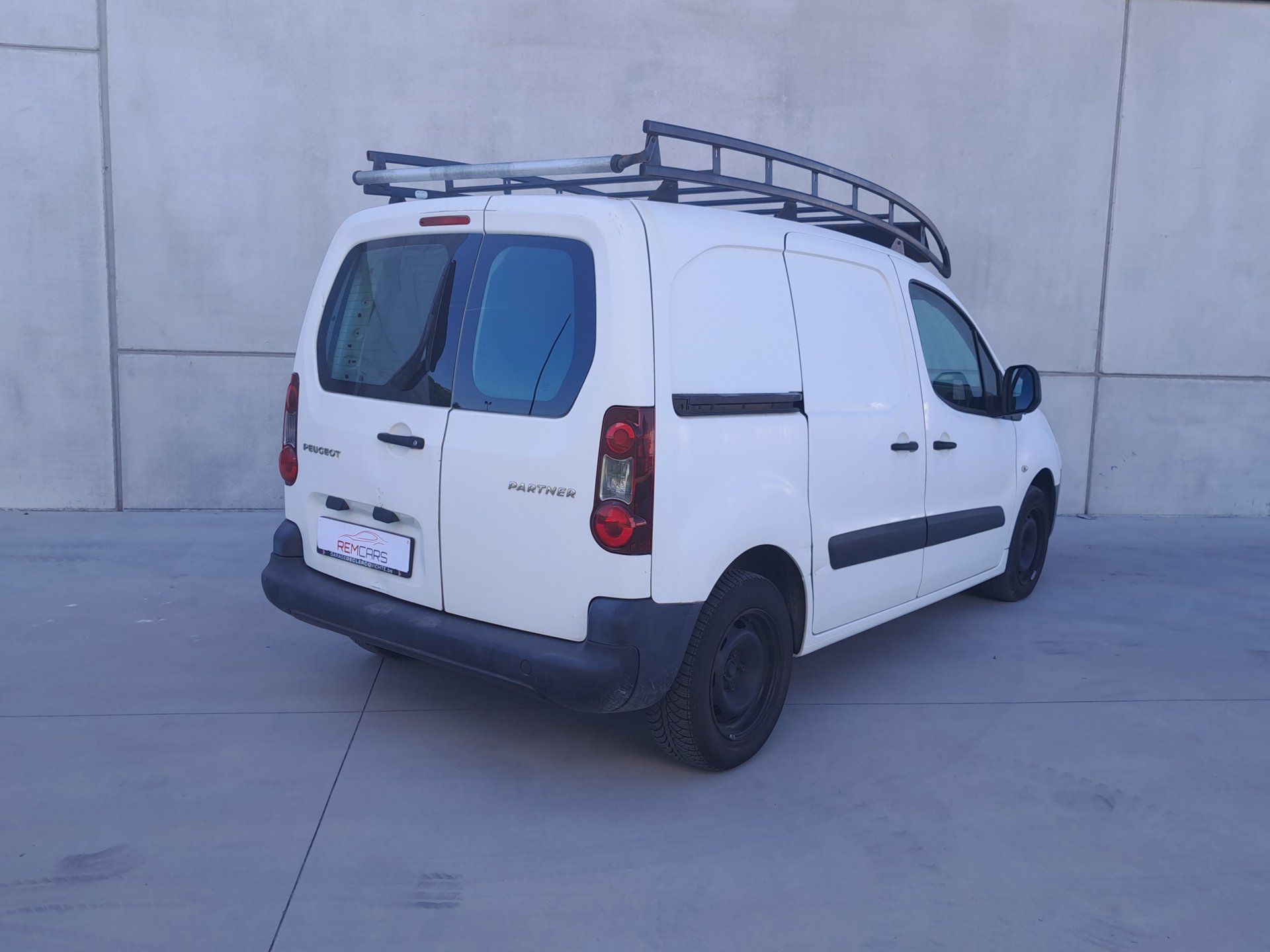 Peugeot 1.6 HDi L1H1 | 3-ZIT | LICHTE VRACHT - Ocassies foto 5