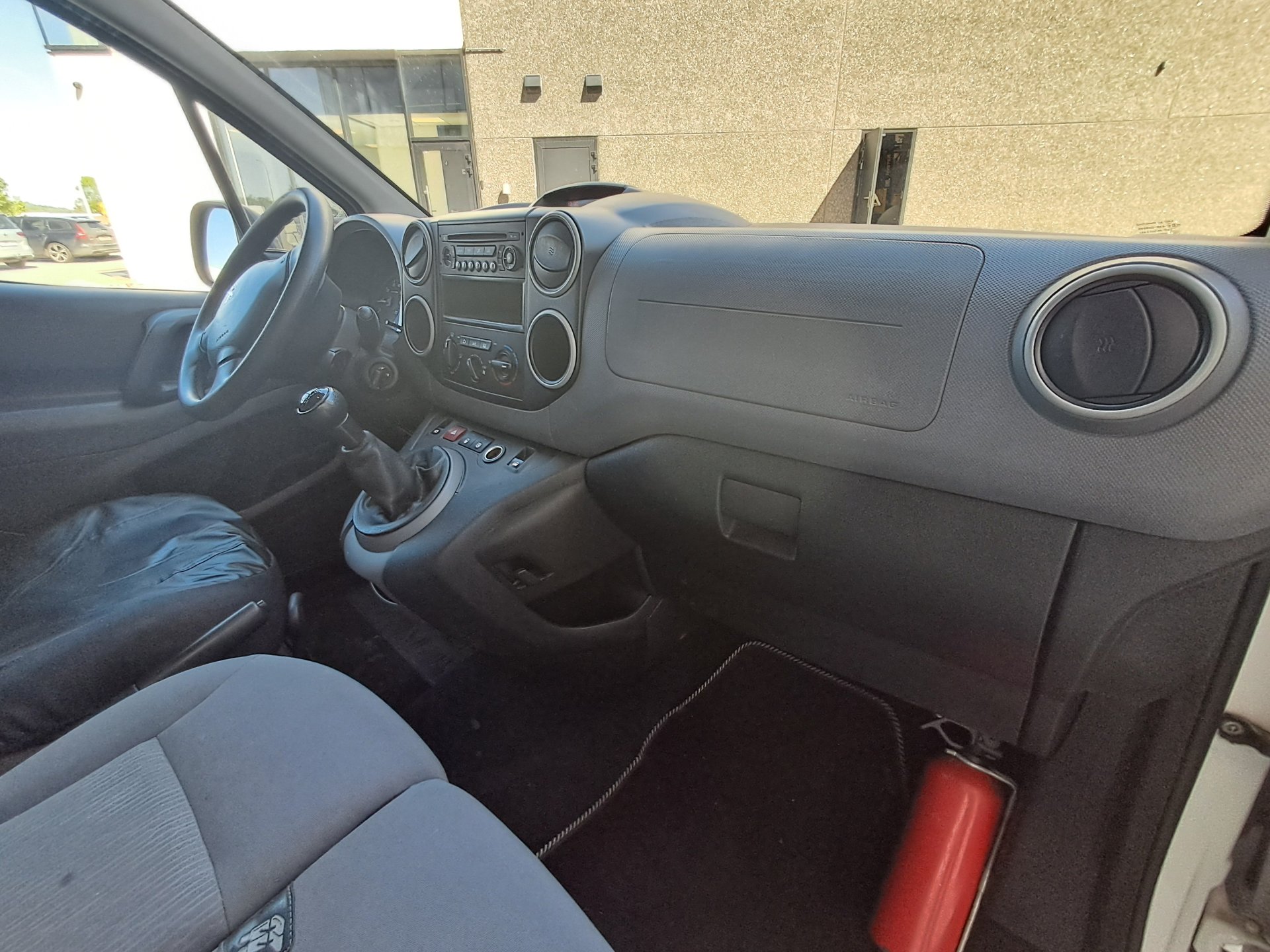 Peugeot 1.6 HDi L1H1 | 3-ZIT | LICHTE VRACHT - Ocassies foto 11