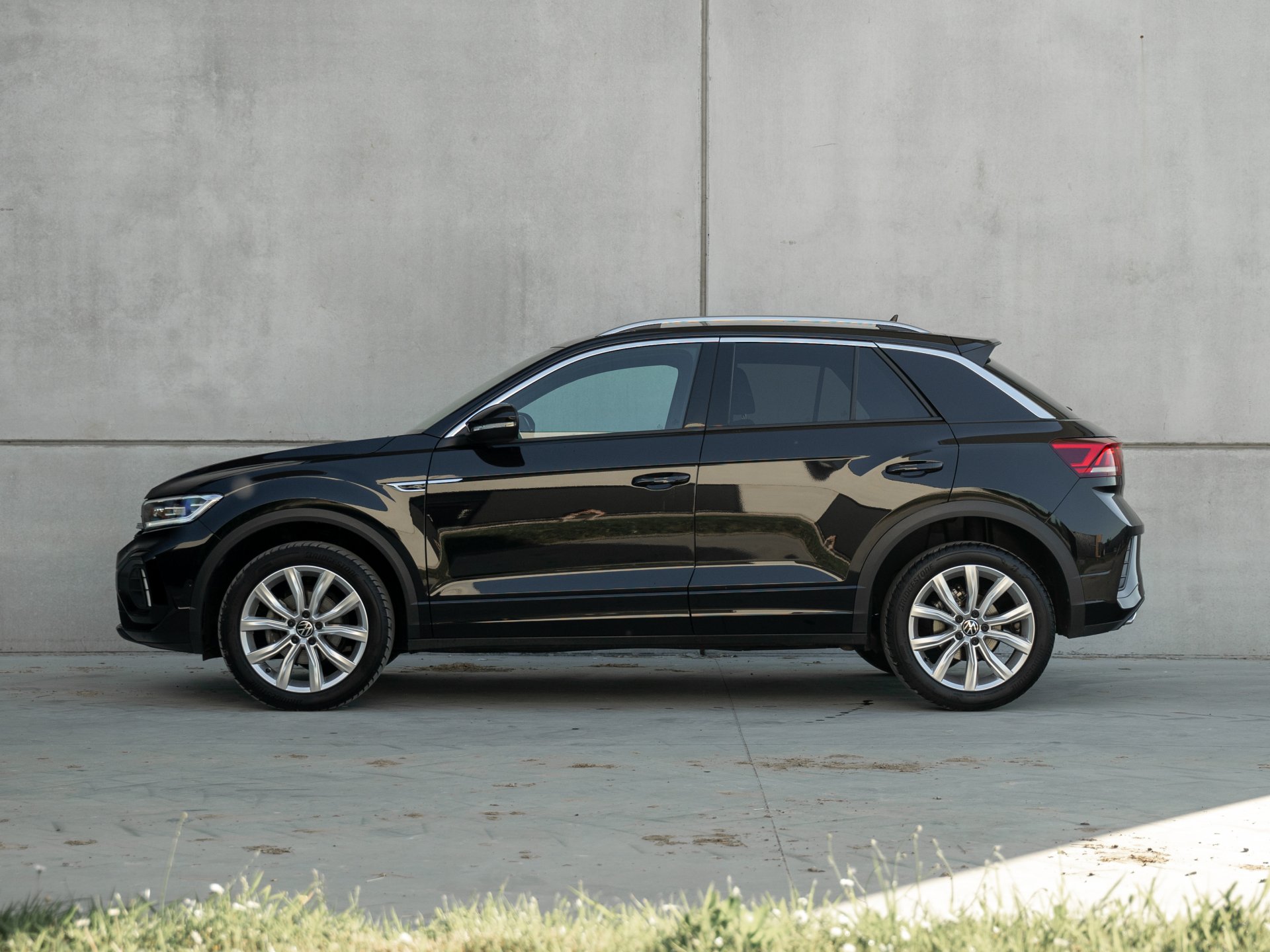 Volkswagen T-Roc | R-Line | BTW-wagen - Ocassies foto 6