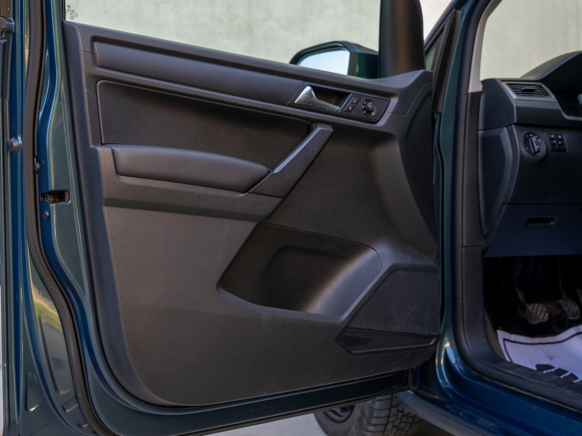 Volkswagen Caddy | 5-zit | Trekhaak - Ocassies foto 12