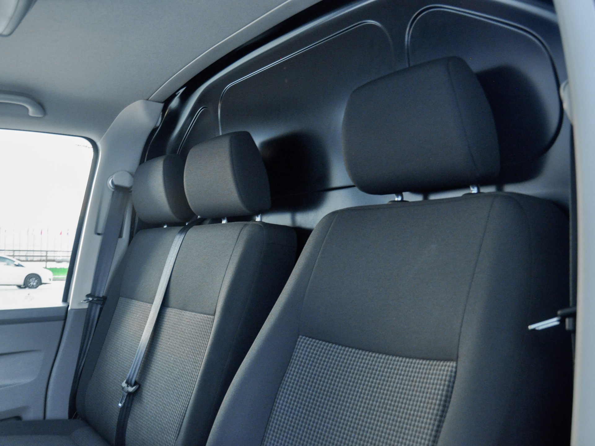 Volkswagen Transporter | 3-zit | Lichte vracht | Trekhaak - Ocassies foto 6