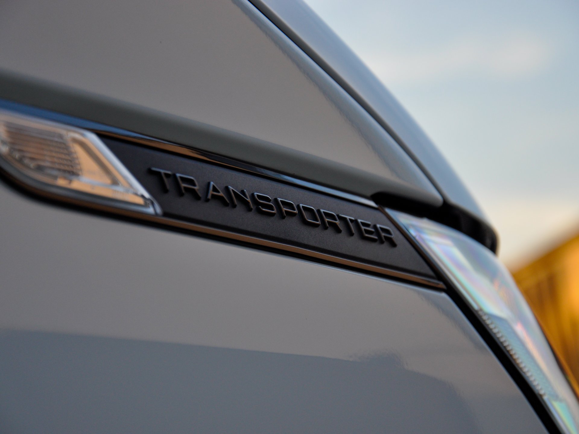 Volkswagen Transporter | 3-zit | Lichte vracht | Trekhaak - Ocassies foto 13