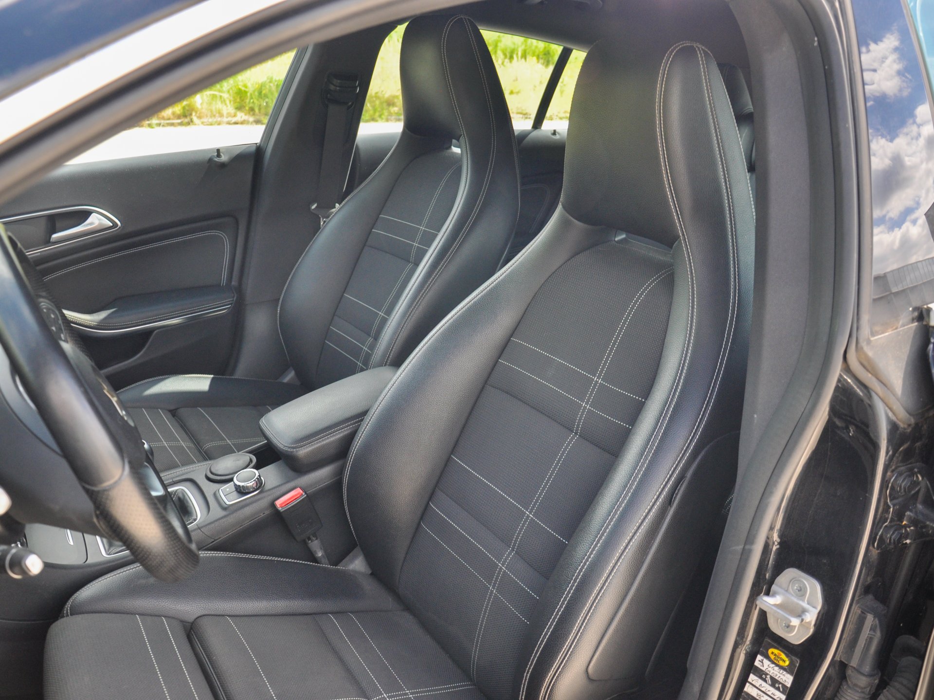 Mercedes CLA 180d | AMG line | Xenon koplampen - Ocassies foto 5