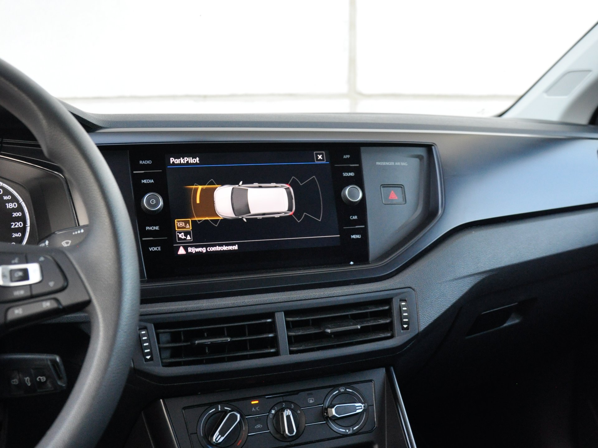 Volkswagen Polo | Carplay | Airco - Ocassies foto 10