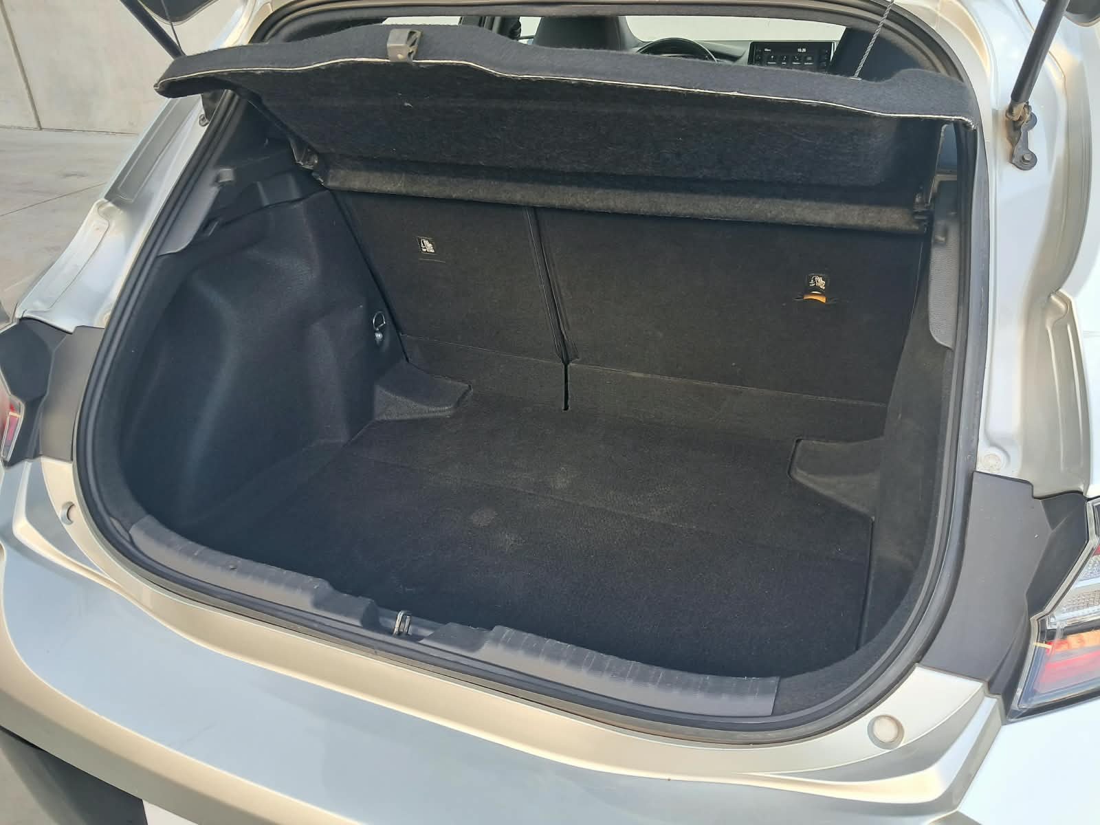 Toyota Corolla | Benzine-hybride - Ocassies foto 21