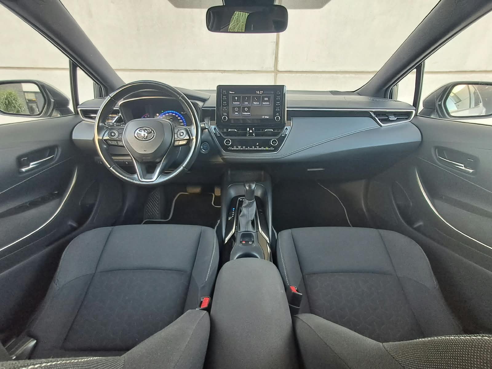 Toyota Corolla | Benzine-hybride - Ocassies foto 13