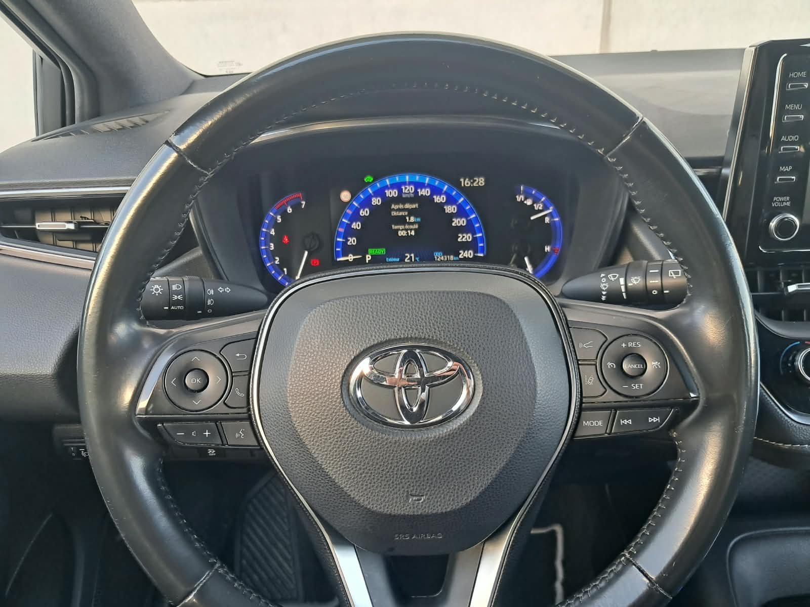 Toyota Corolla | Benzine-hybride - Ocassies foto 15