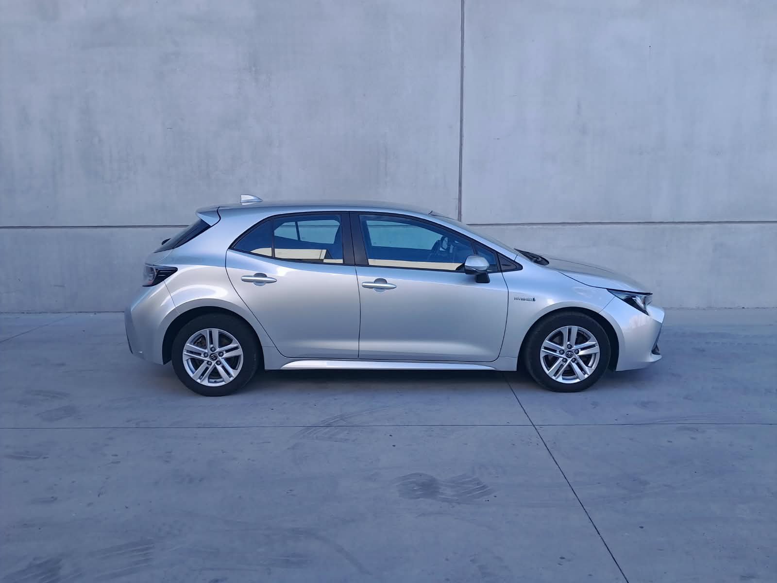 Toyota Corolla | Benzine-hybride - Ocassies foto 7