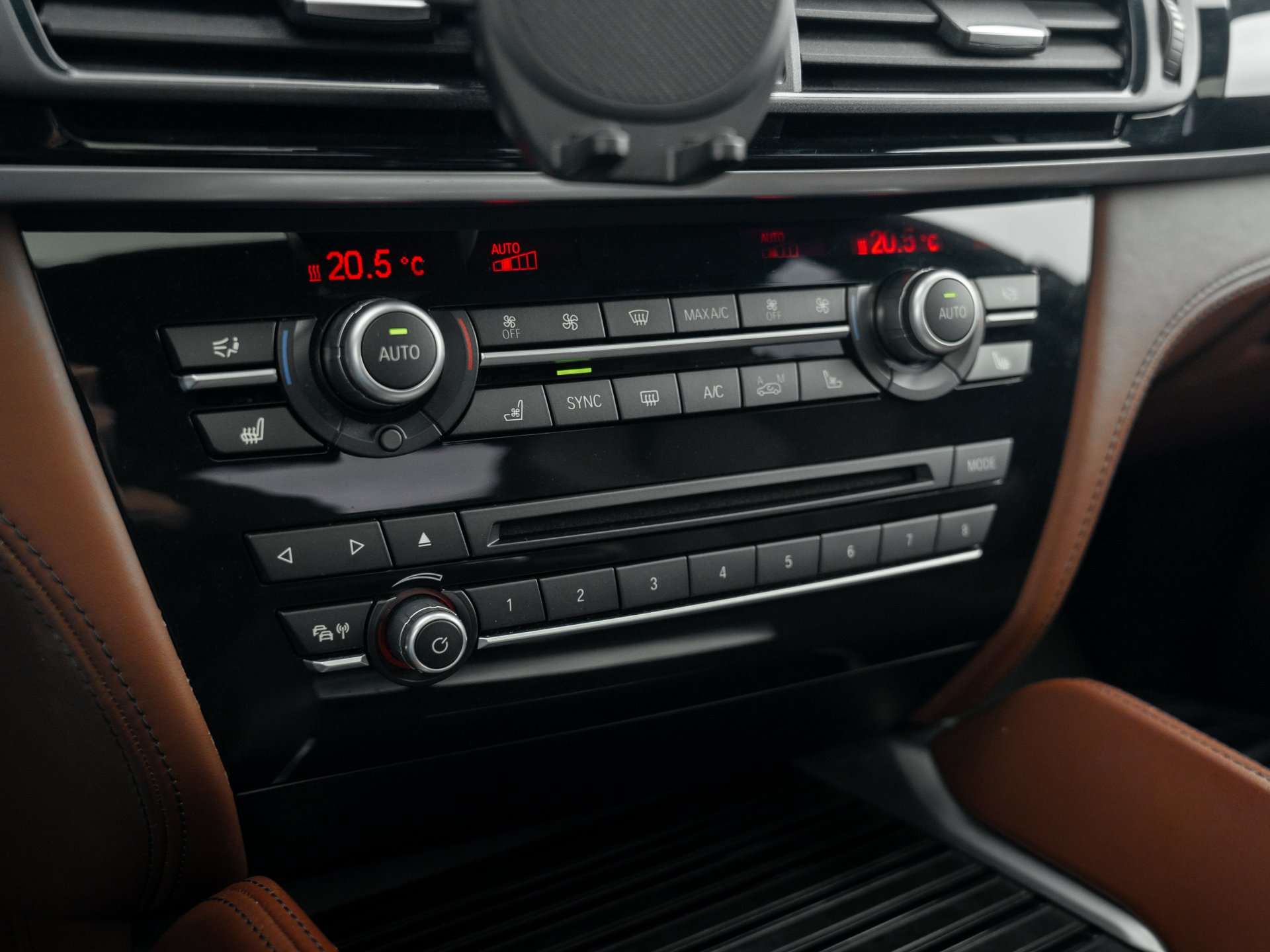 BMW X6M 4.4i V8 FULL OPTION | LICHTE VRACHT | BTW AFTREKBAAR - Ocassies foto 17